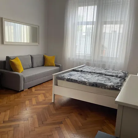 Golden Key Apartments Liberec Exterior photo