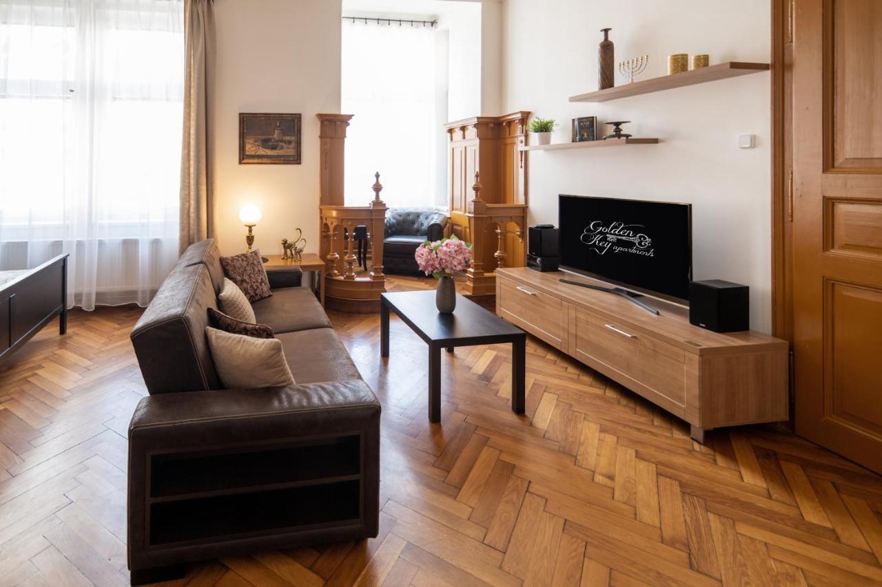 Golden Key Apartment *