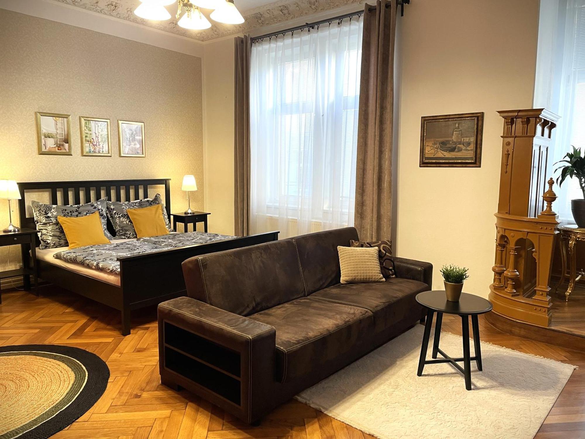 Golden Key Apartment *